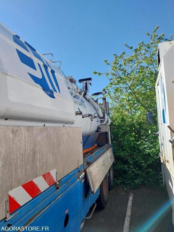 RENAULT Kerax Hydrocureur HUWER 2003 (388535Km) ROULANT EXPORT UNIQUEMENT - Vakuumska cisterna: slika 3 RENAULT Kerax Hydrocureur HUWER 2003 (388535Km) ROULANT EXPORT UNIQUEMENT - Vakuumska cisterna: slika 3