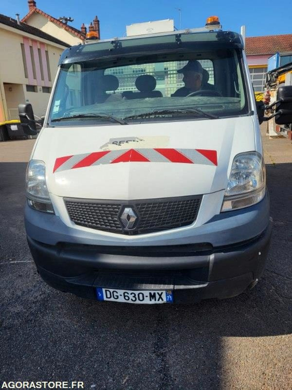 RENAULT MASCOTT BENNNE BASCULANTE (sans contrôle technique) - Dostavno vozilo istovarivač: slika 2 RENAULT MASCOTT BENNNE BASCULANTE (sans contrôle technique) - Dostavno vozilo istovarivač: slika 2