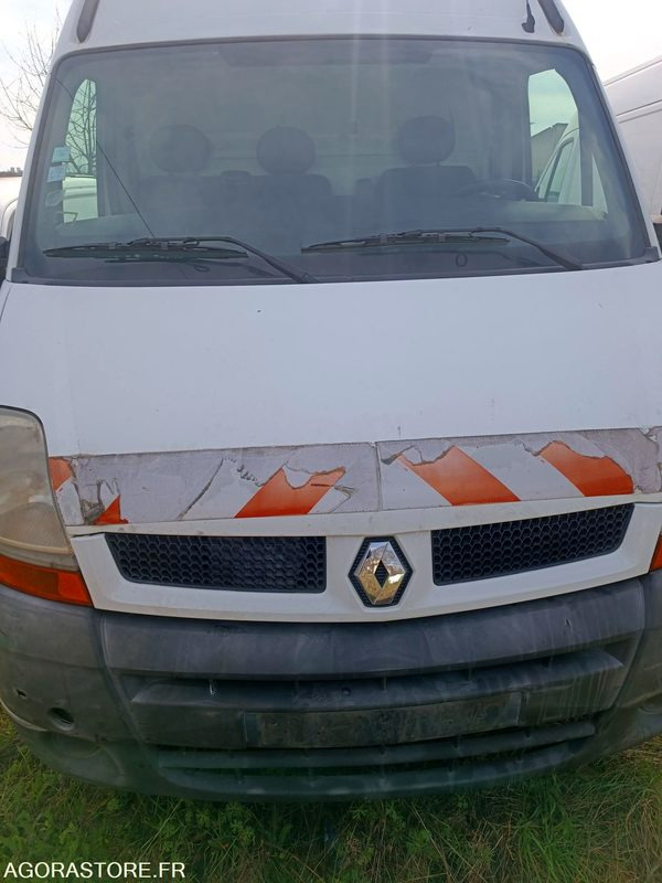 RENAULT MASTER - 2004 - 185782km - Furgon: slika 3 RENAULT MASTER - 2004 - 185782km - Furgon: slika 3