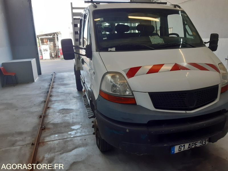 RENAULT MASTER BENNE DANS L'ETAT - Dostavno vozilo istovarivač: slika 2 RENAULT MASTER BENNE DANS L'ETAT - Dostavno vozilo istovarivač: slika 2