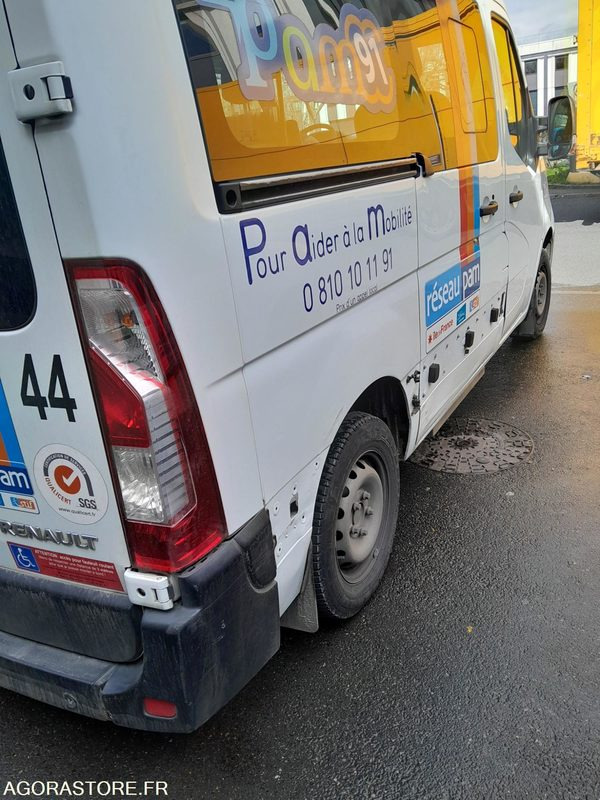 RENAULT MASTER TPMR N°150570 - Minibus, Putnički kombi: slika 3 RENAULT MASTER TPMR N°150570 - Minibus, Putnički kombi: slika 3