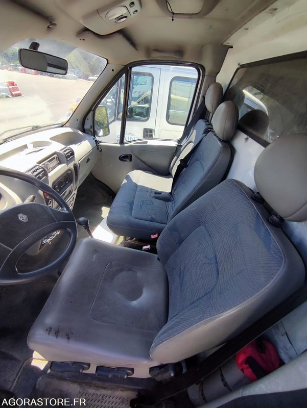 RENAULT MASTER diesel L1H2 II PHASE I -2.5 DCi - Furgon: slika 5 RENAULT MASTER diesel L1H2 II PHASE I -2.5 DCi - Furgon: slika 5