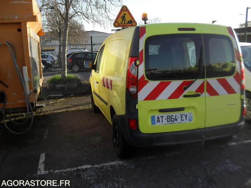 RENAULT NEW KANGOO UTILITAIRE - Mali kombi: slika 4 RENAULT NEW KANGOO UTILITAIRE - Mali kombi: slika 4