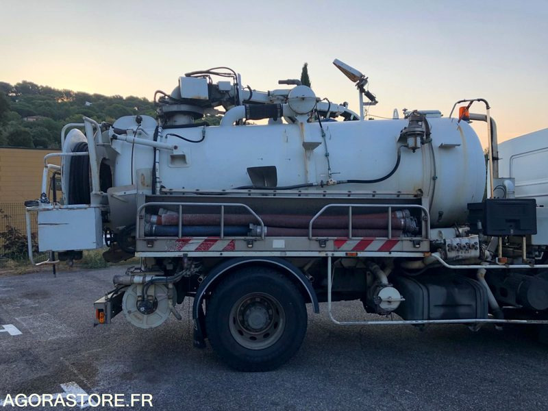 RENAULT PREMIUM  HYRROCUREUSE - Vakuumska cisterna: slika 4 RENAULT PREMIUM  HYRROCUREUSE - Vakuumska cisterna: slika 4