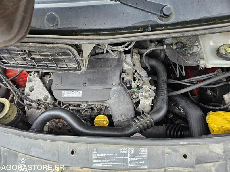 Minibus, Putnički kombi RENAULT TRAFIC 199599kms 2006 - GT696RB: slika 12