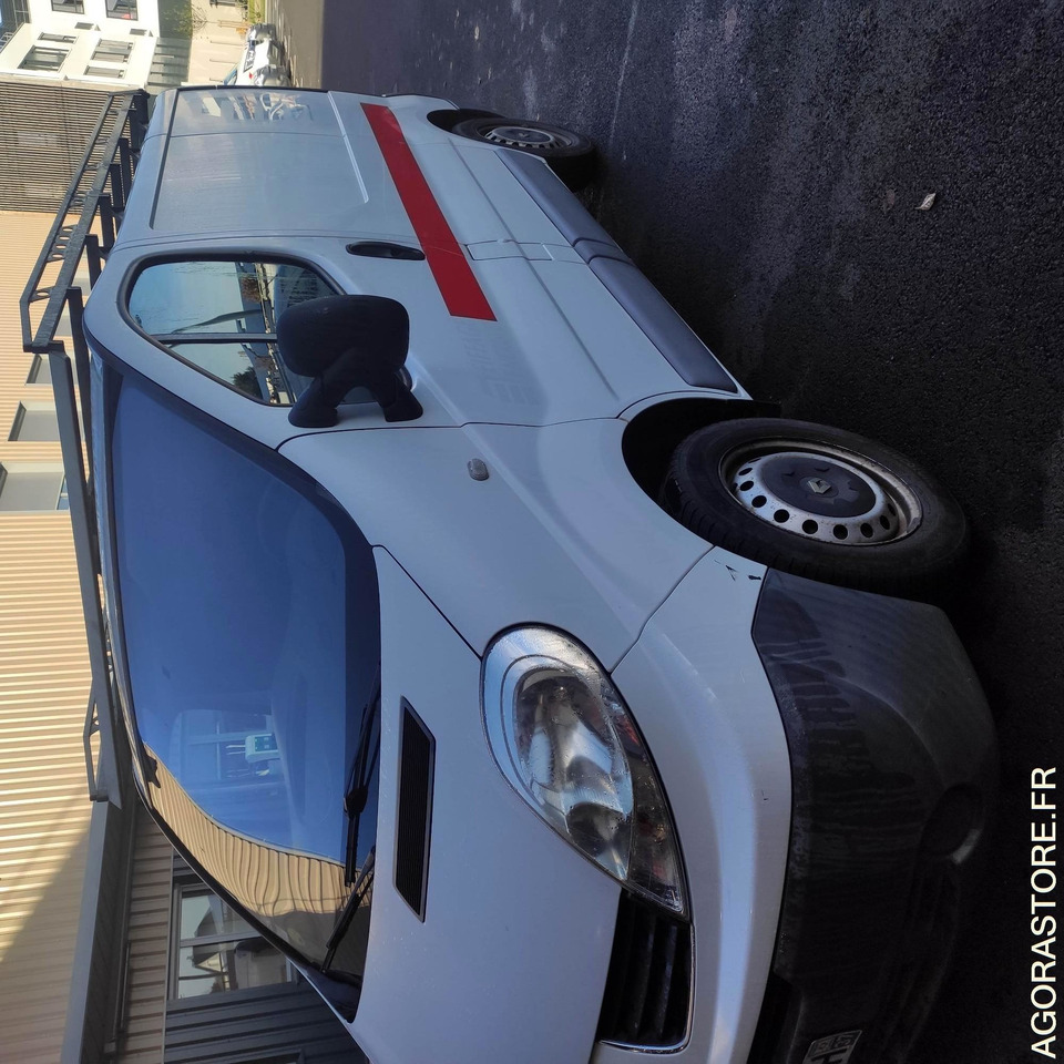 RENAULT - TRAFIC - 2012 / 213372 KMS (CA-930-LH) - Furgon: slika 2 RENAULT - TRAFIC - 2012 / 213372 KMS (CA-930-LH) - Furgon: slika 2