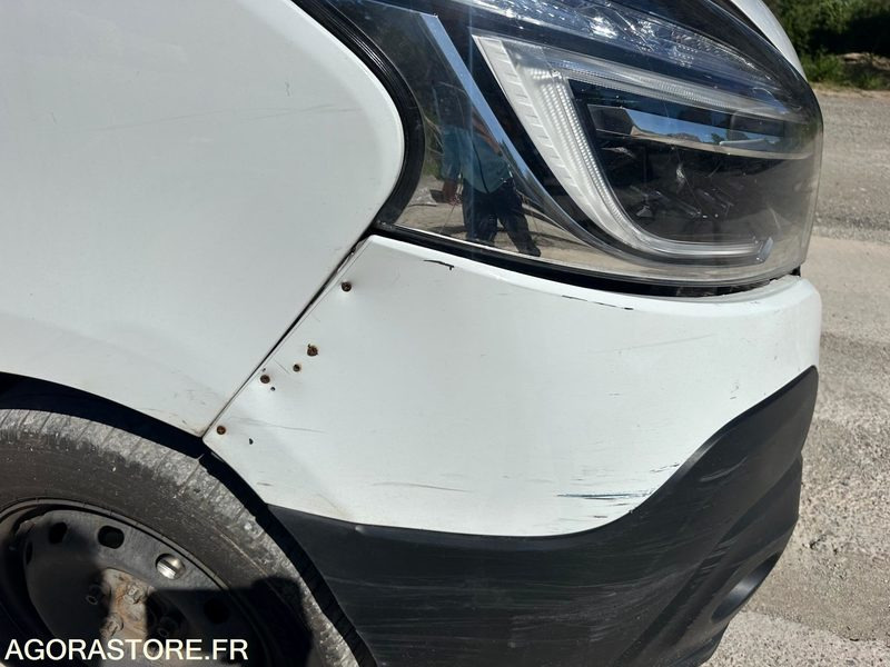RENAULT TRAFIC - 2021 -145CV L1 H1 - 108000 KM - Mali kombi: slika 4 RENAULT TRAFIC - 2021 -145CV L1 H1 - 108000 KM - Mali kombi: slika 4