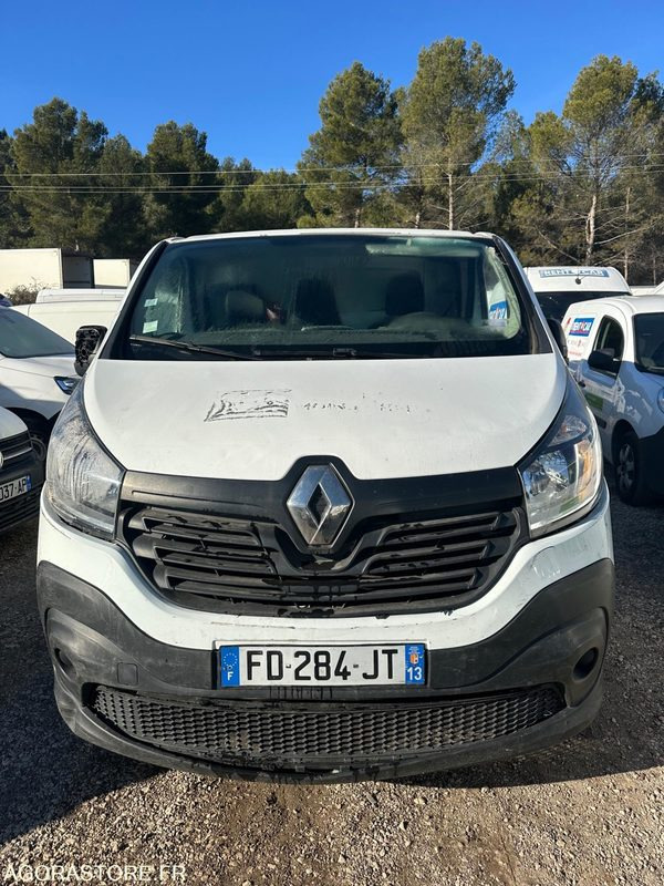 RENAULT - TRAFIC L2H1 - 2017 / 286000 KM - Furgon: slika 2 RENAULT - TRAFIC L2H1 - 2017 / 286000 KM - Furgon: slika 2