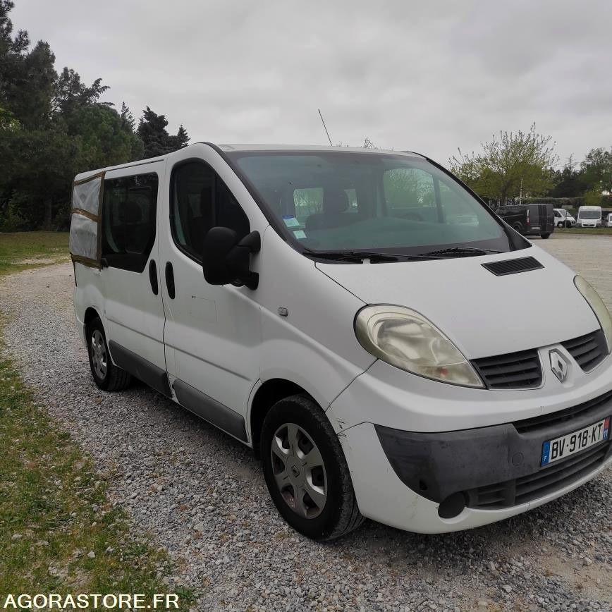 RENAULT TRAFIC PASSENGER L1H1 2.0 DCI 90 CV - Minibus, Putnički kombi: slika 1 RENAULT TRAFIC PASSENGER L1H1 2.0 DCI 90 CV - Minibus, Putnički kombi: slika 1