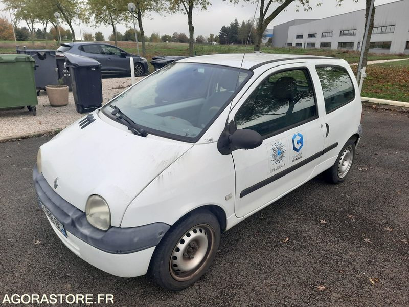 RENAULT TWINGO - 2003 - 90650KM - Automobil: slika 1 RENAULT TWINGO - 2003 - 90650KM - Automobil: slika 1