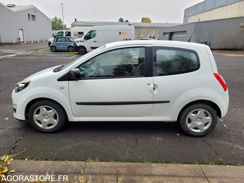 RENAULT TWINGO - DB-290-VQ - VIN VF1CNJ10550142907 - Automobil: slika 1 RENAULT TWINGO - DB-290-VQ - VIN VF1CNJ10550142907 - Automobil: slika 1