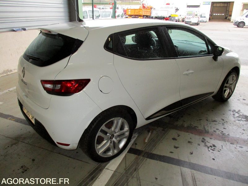 Renault Clio 4 - 2018 - 105194 kms - Automobil: slika 3 Renault Clio 4 - 2018 - 105194 kms - Automobil: slika 3
