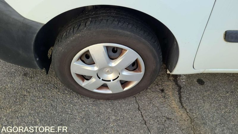 Renault Kangoo - 2011 - 83647kms - BE077EM - Mali kombi: slika 4 Renault Kangoo - 2011 - 83647kms - BE077EM - Mali kombi: slika 4