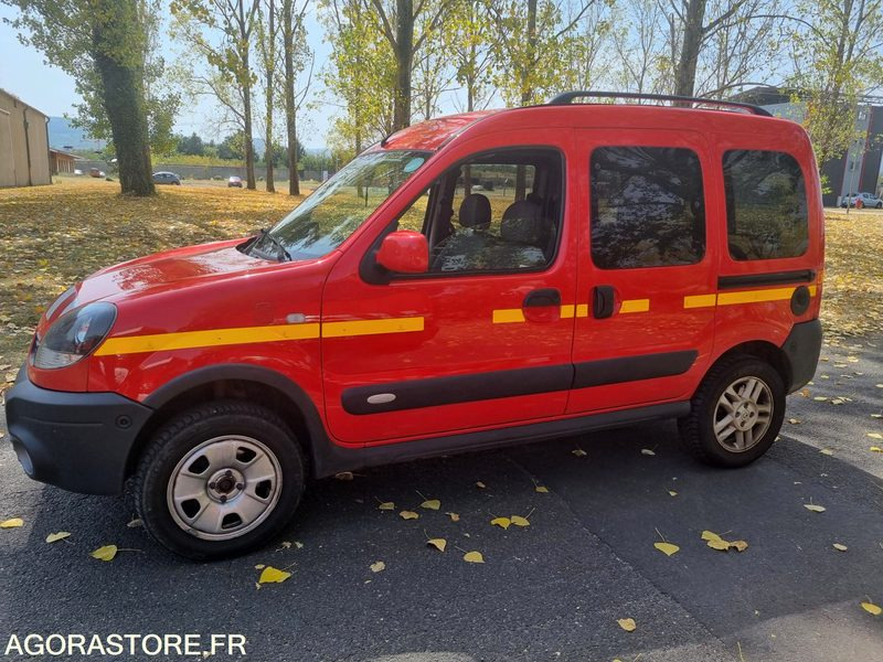 Renault Kangoo 4x4 - 9031 YE 63 - 2006 - Mali kombi: slika 2 Renault Kangoo 4x4 - 9031 YE 63 - 2006 - Mali kombi: slika 2