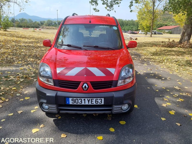 Renault Kangoo 4x4 - 9031 YE 63 - 2006 - Mali kombi: slika 1 Renault Kangoo 4x4 - 9031 YE 63 - 2006 - Mali kombi: slika 1