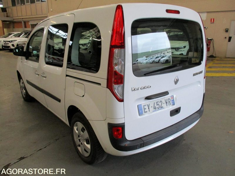 Renault Kangoo 5 places - 2018 - 89960 kms - Automobil: slika 4 Renault Kangoo 5 places - 2018 - 89960 kms - Automobil: slika 4