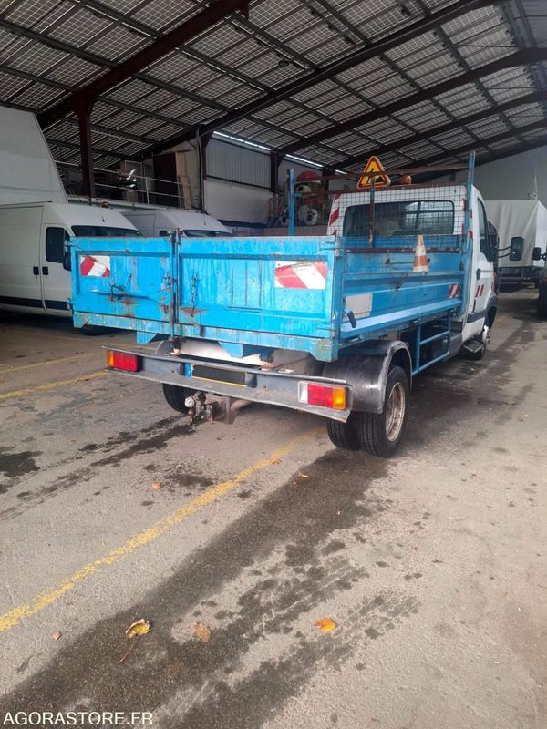 Renault Mascott benne roues jumelées 183615kms 2000 - Dostavno vozilo istovarivač: slika 4 Renault Mascott benne roues jumelées 183615kms 2000 - Dostavno vozilo istovarivač: slika 4