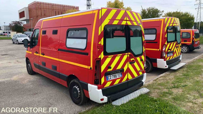 Renault Master III dci 125 - 23/10/2013 - Vozilo hitne pomoći: slika 4 Renault Master III dci 125 - 23/10/2013 - Vozilo hitne pomoći: slika 4