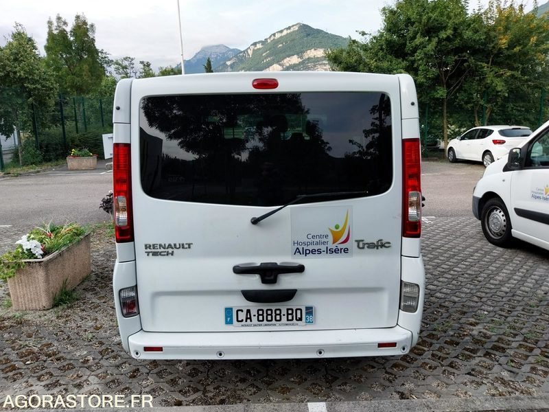 Renault Trafic - 2012 - 101452 kms - Minibus, Putnički kombi: slika 4 Renault Trafic - 2012 - 101452 kms - Minibus, Putnički kombi: slika 4