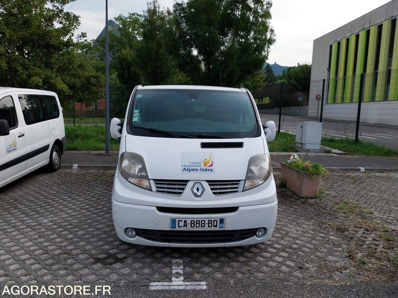 Renault Trafic - 2012 - 101452 kms - Minibus, Putnički kombi: slika 1 Renault Trafic - 2012 - 101452 kms - Minibus, Putnički kombi: slika 1