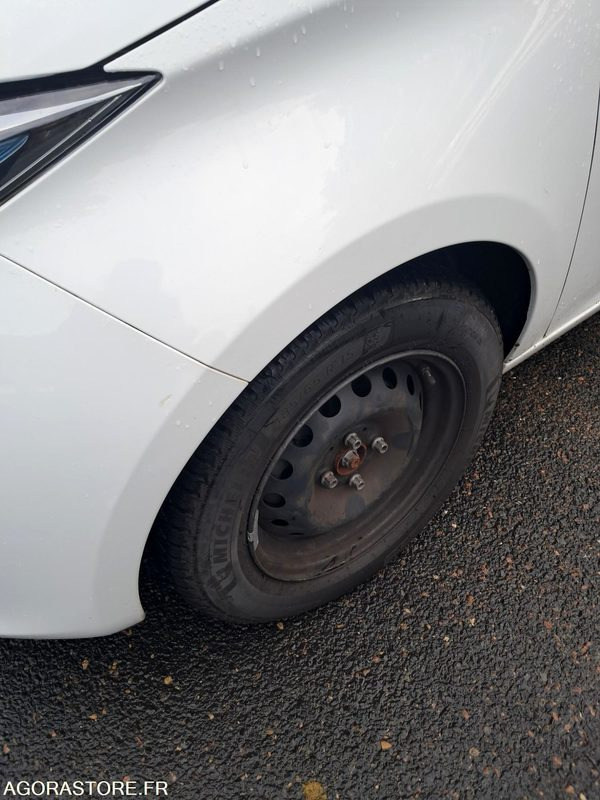 Renault ZOE EM-365-YT - Automobil: slika 4 Renault ZOE EM-365-YT - Automobil: slika 4