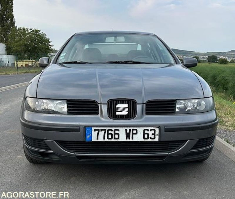 SEAT TOLEDO 1.9 TDI 110 CH - 2000 - 208 500 kms - Automobil: slika 2 SEAT TOLEDO 1.9 TDI 110 CH - 2000 - 208 500 kms - Automobil: slika 2