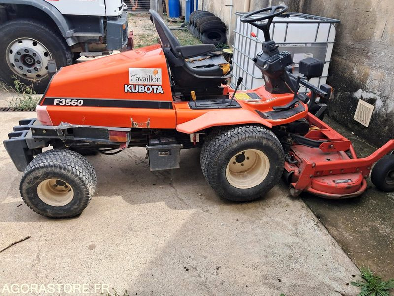 TONDEUSE AUTOPORTEE FRONTALE F3560 KUBOTA - Baštenska kosačica: slika 2 TONDEUSE AUTOPORTEE FRONTALE F3560 KUBOTA - Baštenska kosačica: slika 2