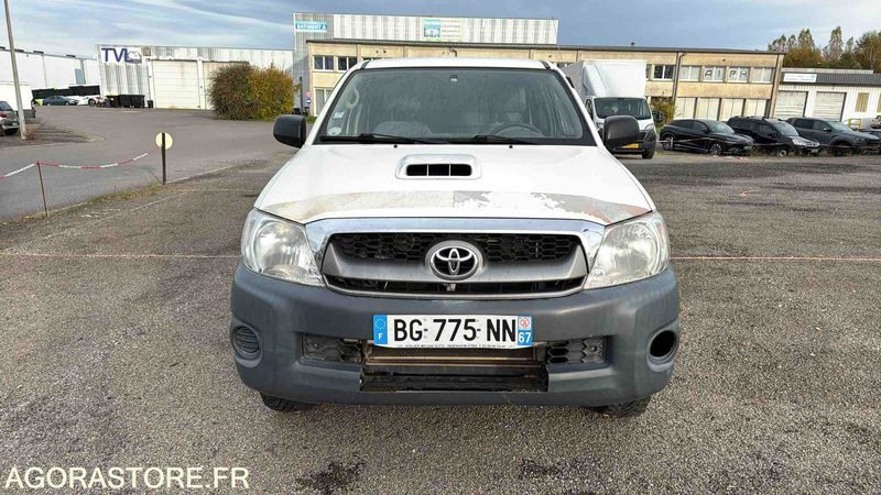 TOYOTA HILUX - 2011 - BG775NN - Pikap: slika 2 TOYOTA HILUX - 2011 - BG775NN - Pikap: slika 2