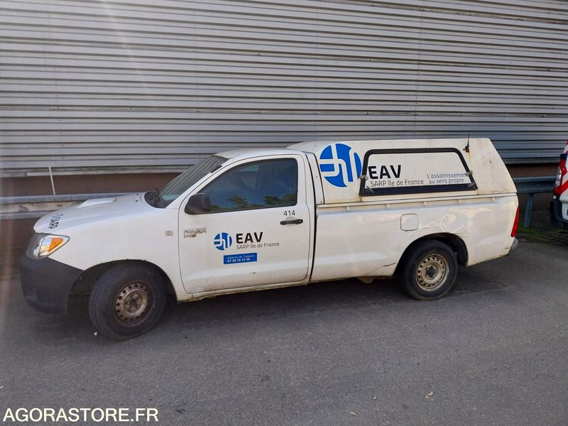 TOYOTA Hilux 4x2 Groupe HP 2007 (448000Km) VENTE EXPORT UNIQUEMENT NON ROULANT - Pikap: slika 2 TOYOTA Hilux 4x2 Groupe HP 2007 (448000Km) VENTE EXPORT UNIQUEMENT NON ROULANT - Pikap: slika 2