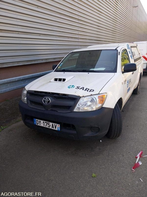 TOYOTA Hilux 4x2 Groupe HP 2007 (448000Km) VENTE EXPORT UNIQUEMENT NON ROULANT - Pikap: slika 1 TOYOTA Hilux 4x2 Groupe HP 2007 (448000Km) VENTE EXPORT UNIQUEMENT NON ROULANT - Pikap: slika 1