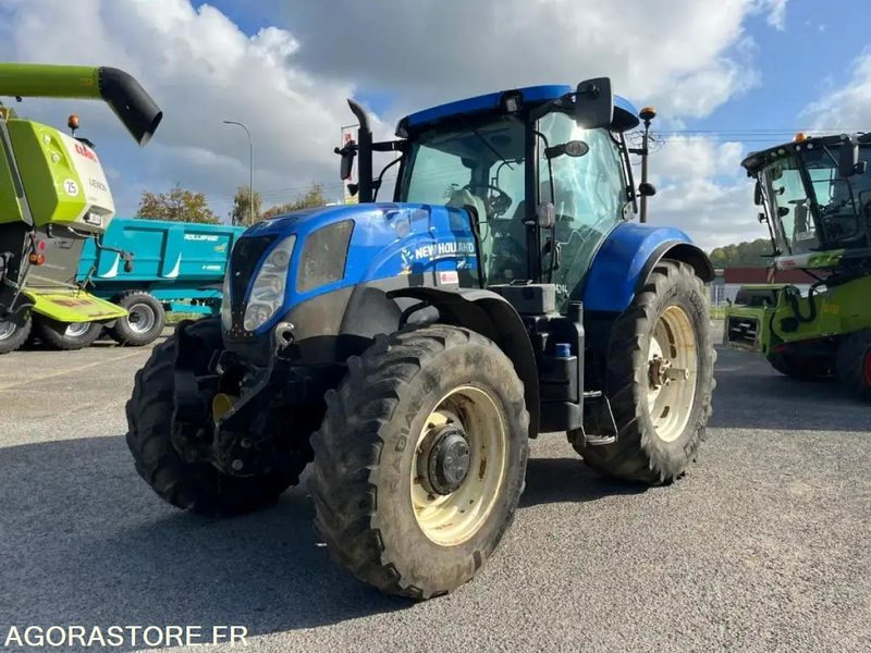 TRACTEUR AGRICOLE NEW HOLLAND T7.210 - 2012 / 6600 HEURES - Traktor: slika 1 TRACTEUR AGRICOLE NEW HOLLAND T7.210 - 2012 / 6600 HEURES - Traktor: slika 1