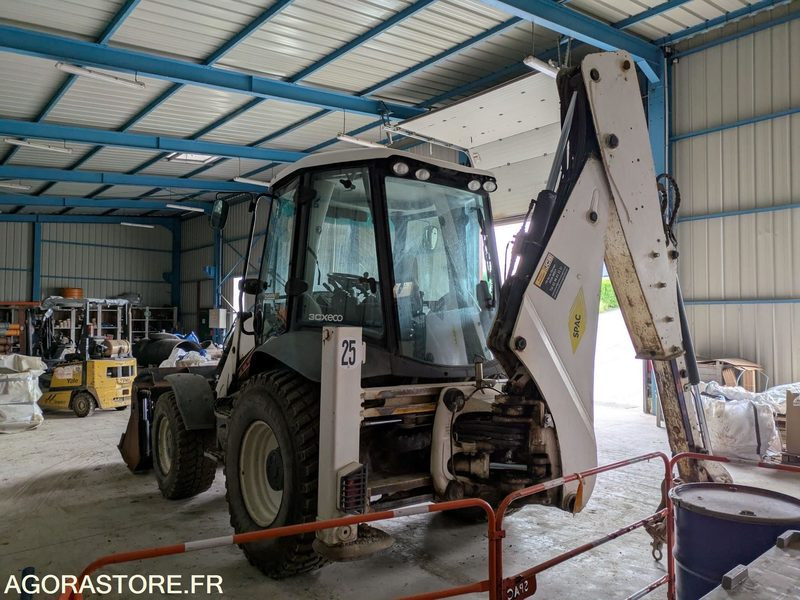 TRACTOPELLE - JCB 3CX AEC - 2017 / 7639 H - Bager utovarivač: slika 3 TRACTOPELLE - JCB 3CX AEC - 2017 / 7639 H - Bager utovarivač: slika 3