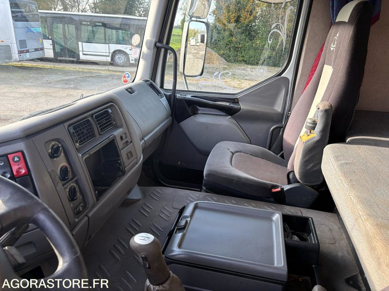 RENAULT PREMIUM 420 DCI PRIVILEGE - Tegljač: slika 5 RENAULT PREMIUM 420 DCI PRIVILEGE - Tegljač: slika 5
