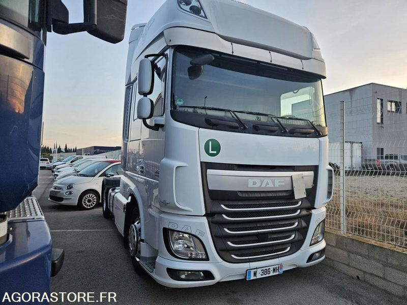 TRACTEUR DAF XF 510 XL - 2016 - 447120km - TRES BON ETAT - Tegljač: slika 1 TRACTEUR DAF XF 510 XL - 2016 - 447120km - TRES BON ETAT - Tegljač: slika 1