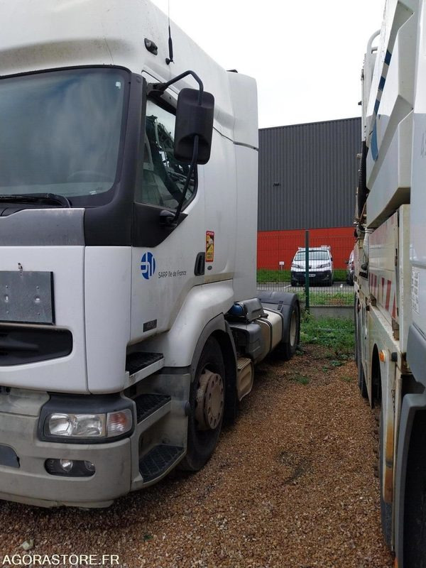Tracteur RENAULT 420 ADR avec pompe 2002 (544000Km) Roulant EXPORT UNIQUEMENT - Tegljač: slika 2 Tracteur RENAULT 420 ADR avec pompe 2002 (544000Km) Roulant EXPORT UNIQUEMENT - Tegljač: slika 2