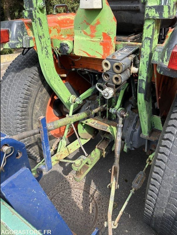 Tracteur Kubota L3300 - lot 149 - Traktor: slika 5 Tracteur Kubota L3300 - lot 149 - Traktor: slika 5