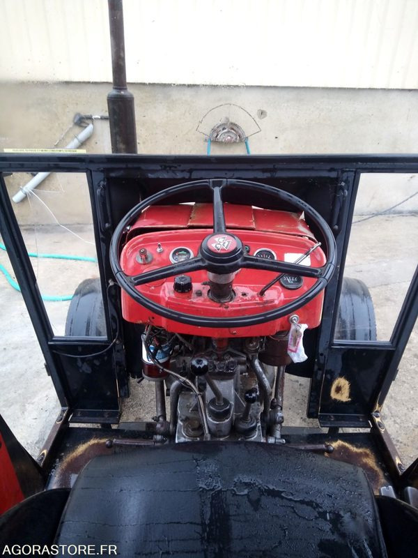 Tracteur Massey Ferguson 135 - Traktor: slika 3 Tracteur Massey Ferguson 135 - Traktor: slika 3