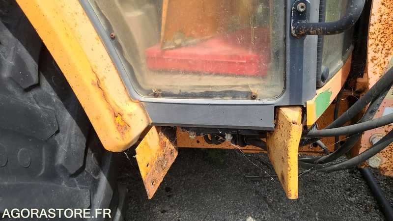 Tracteur chargeur JOHN DEER 651 - 2000 - Traktor: slika 4 Tracteur chargeur JOHN DEER 651 - 2000 - Traktor: slika 4