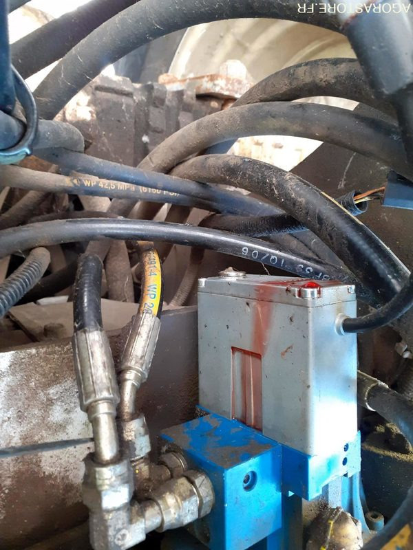Bager utovarivač Tractopelle Volvo bl71: slika 9