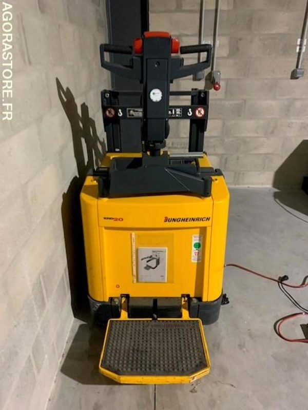 Transpalette électrique sur batteries déchargées. JUNGHEINRICH - Kolica za palete: slika 4 Transpalette électrique sur batteries déchargées. JUNGHEINRICH - Kolica za palete: slika 4