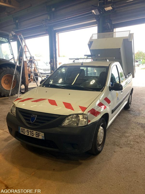 VEHICULE BENNE DACIA LOGAN PICK UP - Dostavno vozilo istovarivač: slika 2 VEHICULE BENNE DACIA LOGAN PICK UP - Dostavno vozilo istovarivač: slika 2
