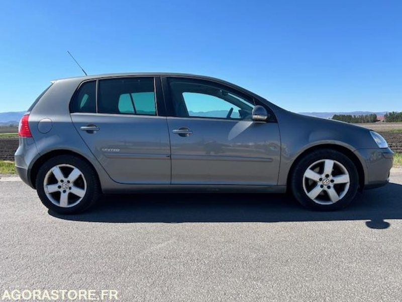 VOLKSWAGEN GOLF - 2008 / 211200 KM - Automobil: slika 4 VOLKSWAGEN GOLF - 2008 / 211200 KM - Automobil: slika 4