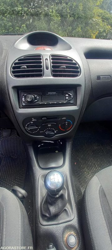 VQ- V11o Peugeot 206 - Automobil: slika 4 VQ- V11o Peugeot 206 - Automobil: slika 4