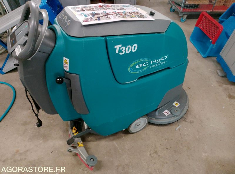 Auto laveuse TENNANT T300 - Mašina za pranje podova: slika 2 Auto laveuse TENNANT T300 - Mašina za pranje podova: slika 2