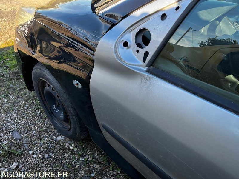 Automobil peugeot 206+ 1.4 hdi 2009 185000km: slika 8