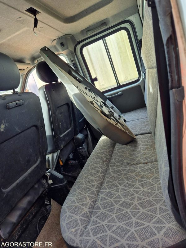 Renault master benne 2.5 dci 125 cv - Dostavno vozilo istovarivač: slika 4 Renault master benne 2.5 dci 125 cv - Dostavno vozilo istovarivač: slika 4
