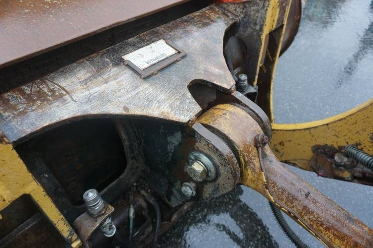 CAT 950 H - Utovarivač točkaš: slika 4 CAT 950 H - Utovarivač točkaš: slika 4