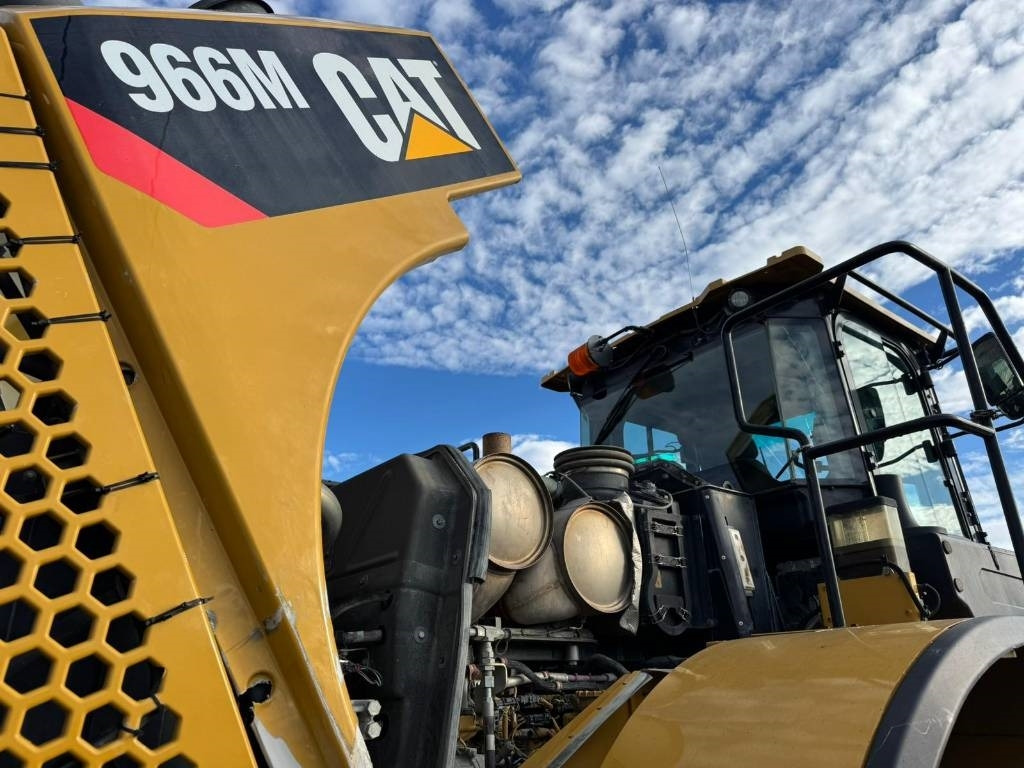 CAT 966M - Utovarivač točkaš: slika 3 CAT 966M - Utovarivač točkaš: slika 3