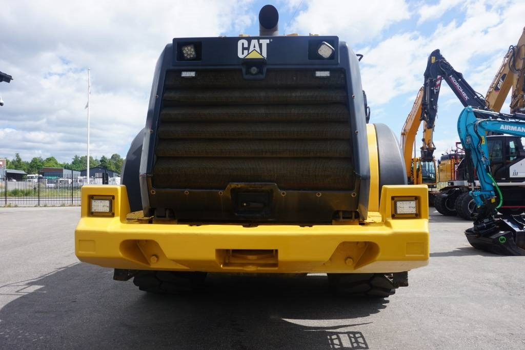 CAT 980M - Utovarivač točkaš: slika 3 CAT 980M - Utovarivač točkaš: slika 3