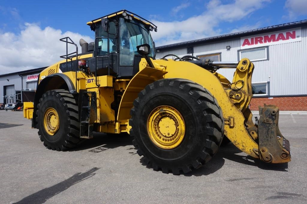 CAT 980M - Utovarivač točkaš: slika 5 CAT 980M - Utovarivač točkaš: slika 5